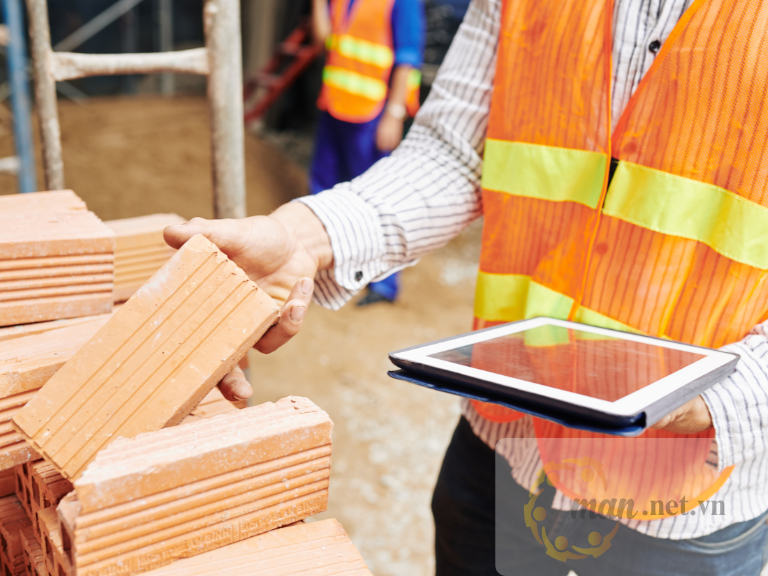 Dịch vụ kiểm toán rủi ro và tuân thủ quy định